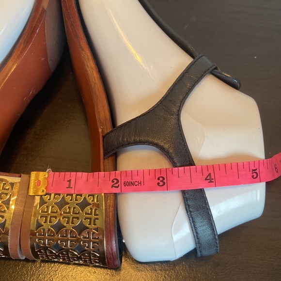 Tory Burch Audra Navy Thong Block Heel Sandals Size 8 - Picture 9 of 16